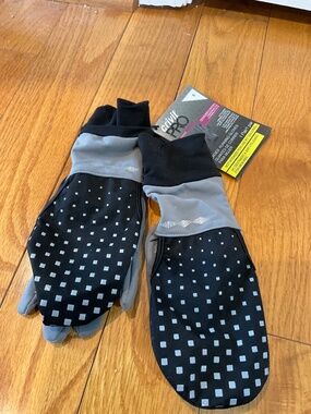 Crivit Pro Ladies Black and Gray Running Gloves NWT, Size S